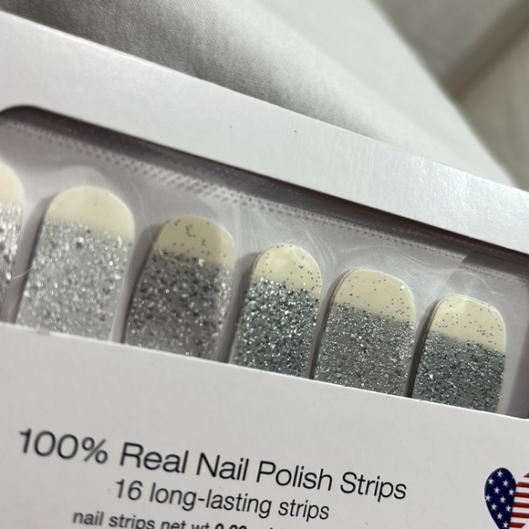 Color Street: Dripping in Diamonds - Picture 2 of 4